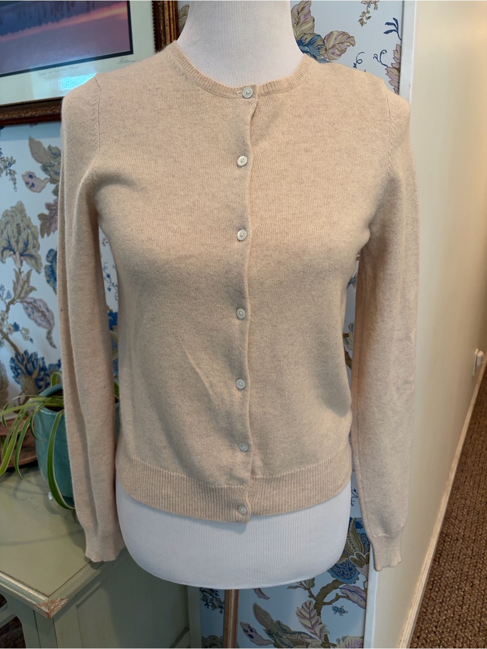 Ralph Lauren Cashmere Button-Front Crewneck Cardigan